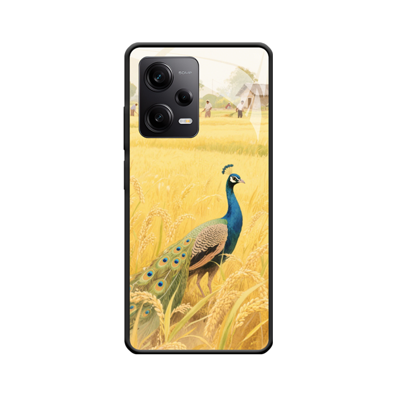 Redmi Note 12 Pro 5G Hülle mit Pfau - Ländliche Idylle im Goldregen