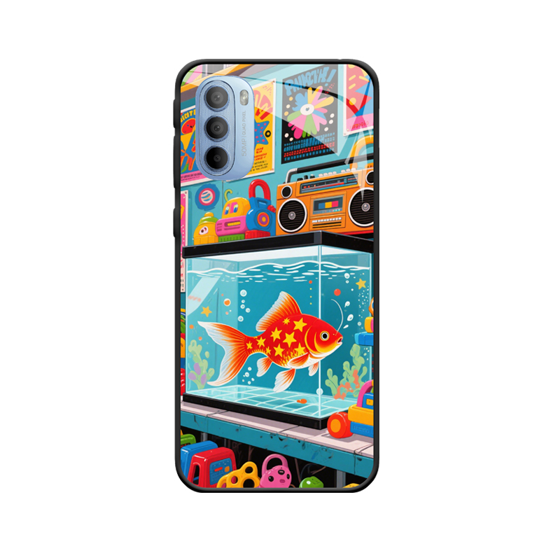 Vintage-Spielzeug und Goldfisch: Moto G31s Kindheitswelt.