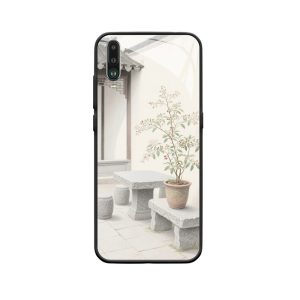 Der elegante Innenhof mit der Wiko VIEW 4 Hülle und der Nandina