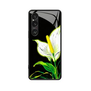 Die einzigartige Anziehungskraft des Spathiphyllum und des Sony Xperia 1 auf schwarzem Hintergrund